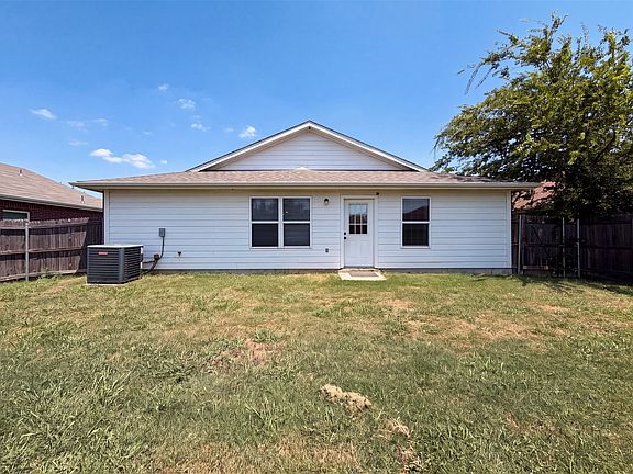 5th image of 3132 Evangeline Rd