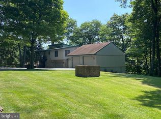 11 Pilger Ruh Rd, Bethel, PA 19507