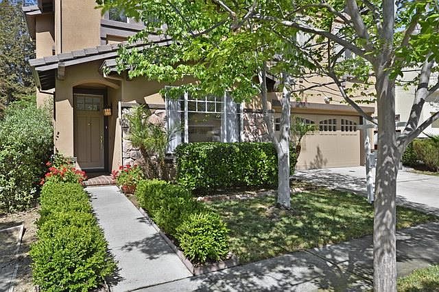 1st image of 2733 Hill Vista Ct