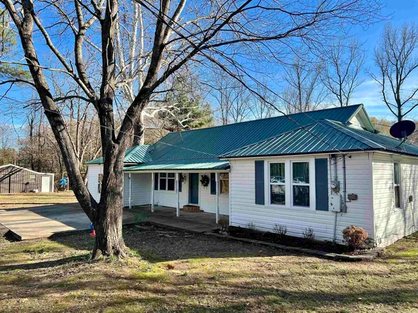 106 Cherry St, Pangburn, AR 72121