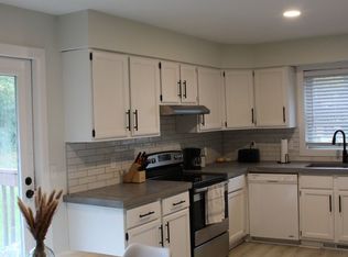 5749 Lacy Rd #18756647, Madison, WI 53711