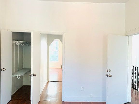 5th image of 138 Van Buren St #2