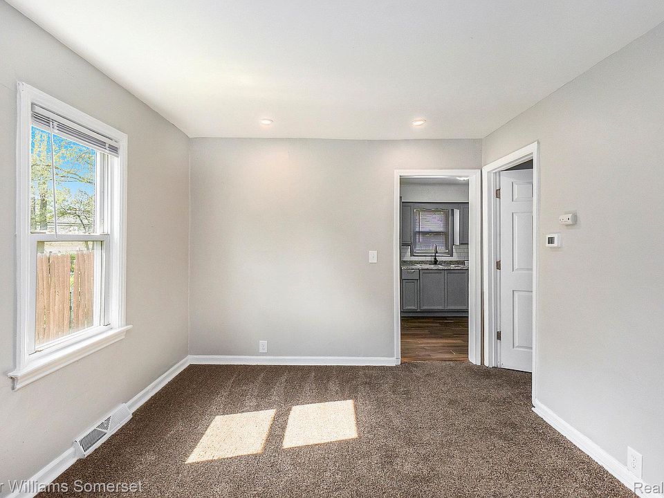 8427 Timken Ave, photo 7