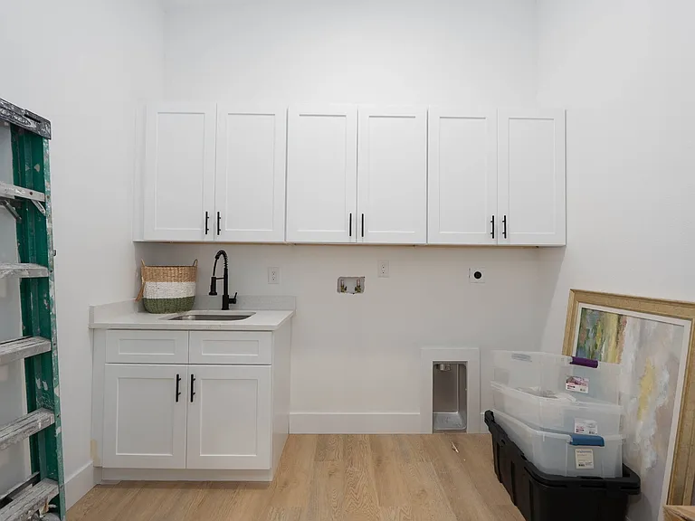 1804 Nimbus Dr — Photo 16