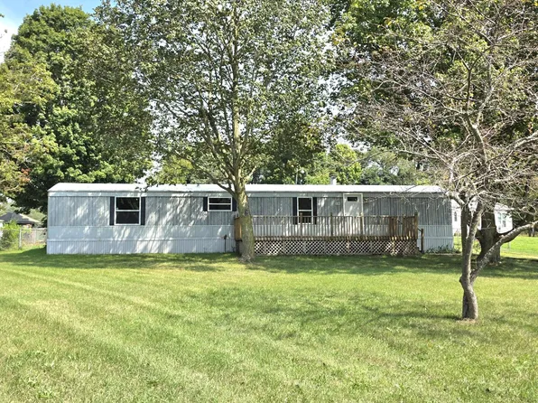 119 Wright Rd, Quincy, MI 49082