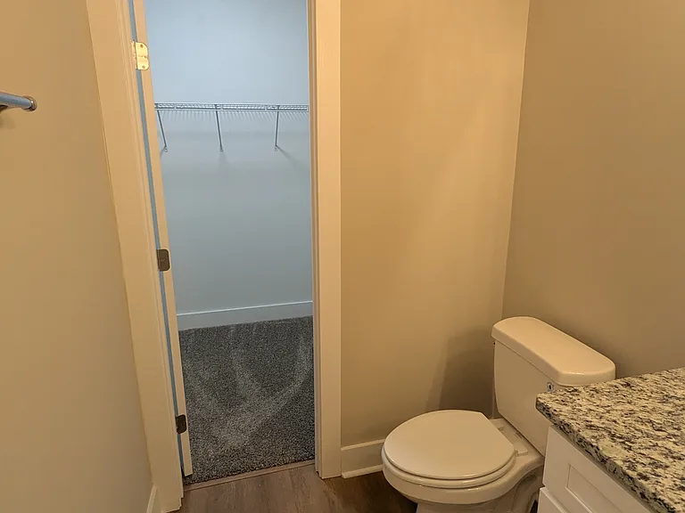 207B White Ave — Photo 13
