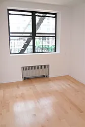 Rented by Green Line Realty