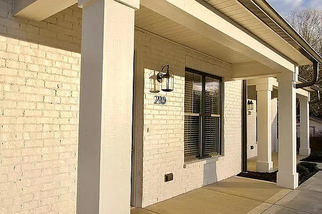 208 Crockett Ave — Photo 13