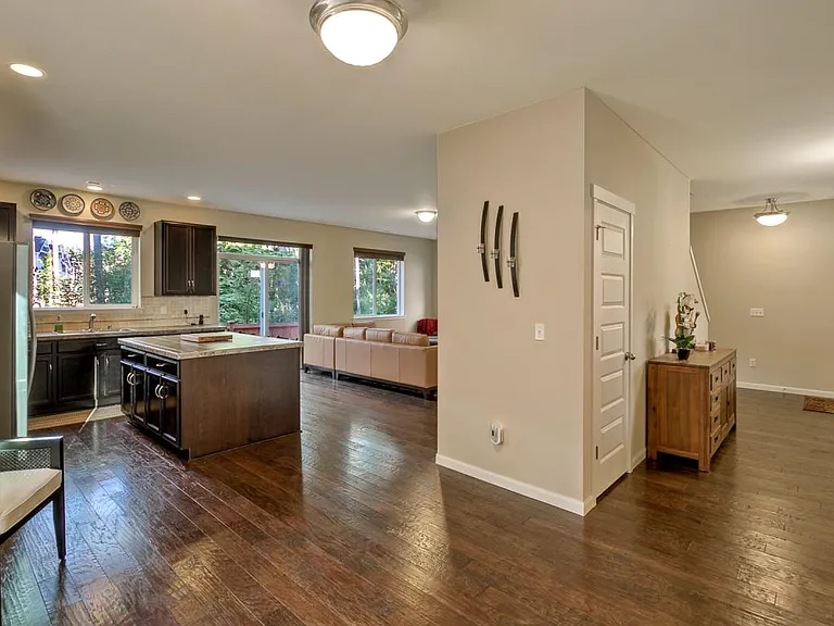 1st floor living room and kitchen