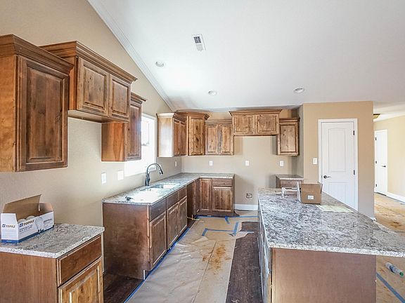 5th image of 150 Conner Ln