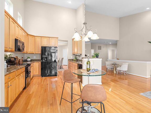 3rd image of 5427 E Rich Mountain Way