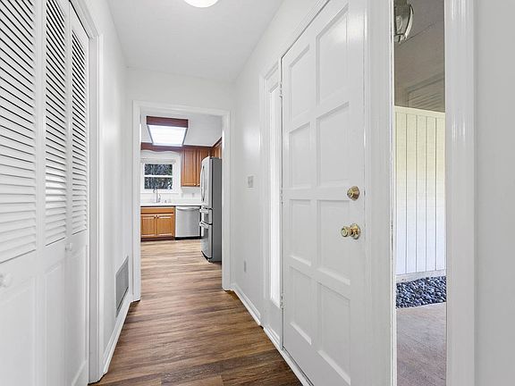5th image of 4014 Delvin Dr