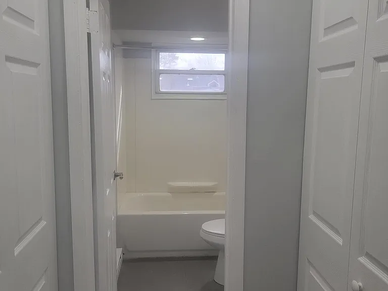 307 Algonquin Trl — Photo 8