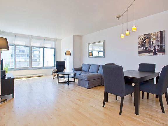 3rd image of 1310 Fillmore St APT 505