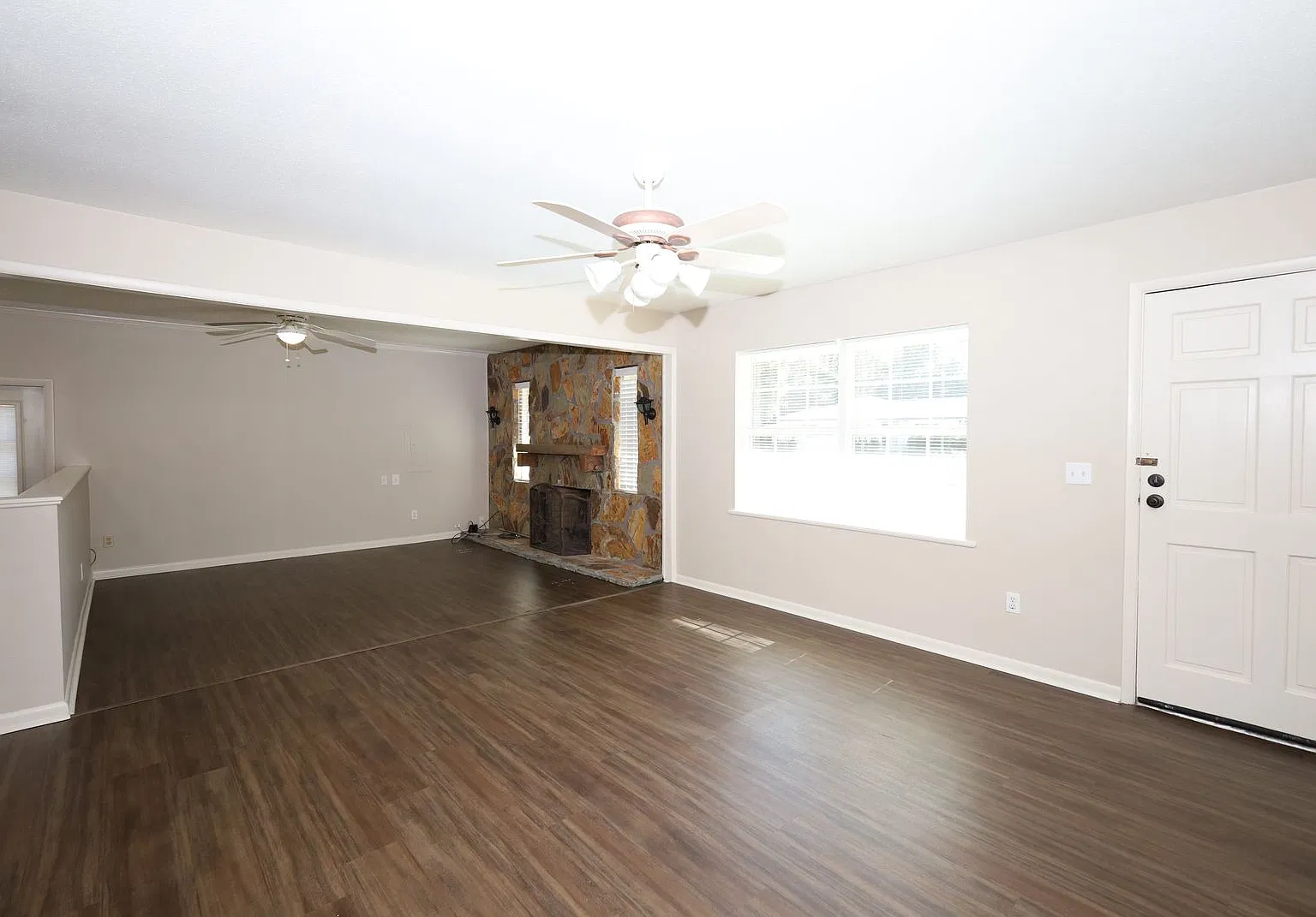 307 E Stanfill Street — Photo 3