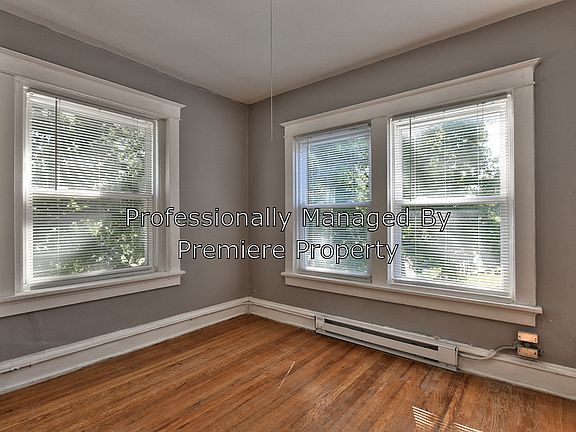 4th image of 3115 Thompson Ave APT 2E
