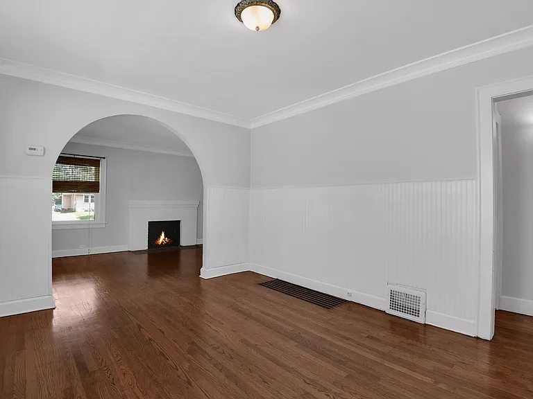 7306 Main St — Photo 14