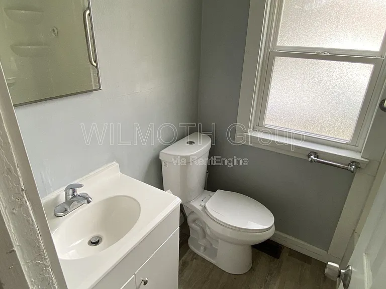 607 N Tibbs Ave — Photo 12