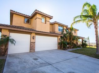 5925 N Acacia Ct, San Bernardino, CA 92407