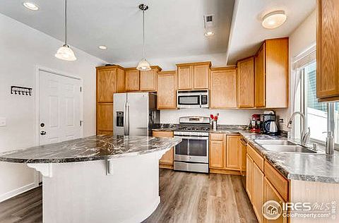 4th image of 18612 E Burlington Pl