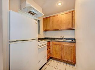 800 NE 40th St #800, Seattle, WA 98105