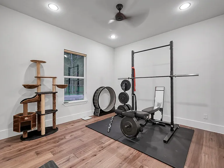 15937 Stagecoach Rd — Photo 32