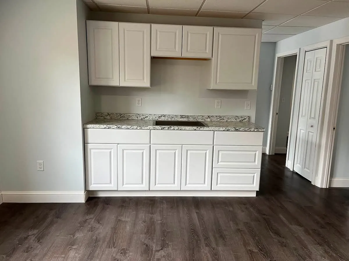2 bed, 700 sqft, $1,900 — Photo 1
