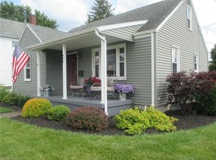 426 W Wilson St, Struthers, OH 44471