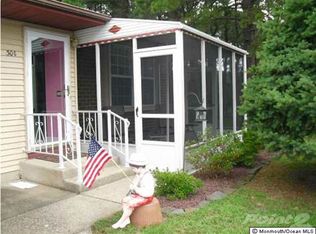 30C Easton Dr #61, Whiting, NJ