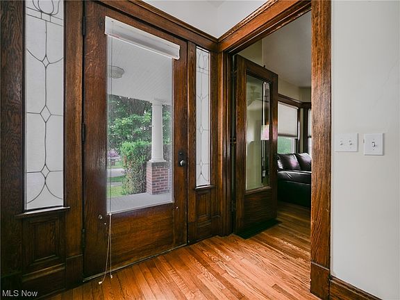 3rd image of 1309 Cranford Ave