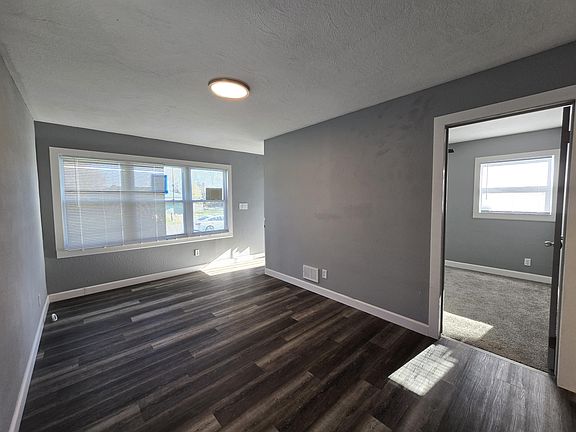 3rd image of 1622 Ohio St