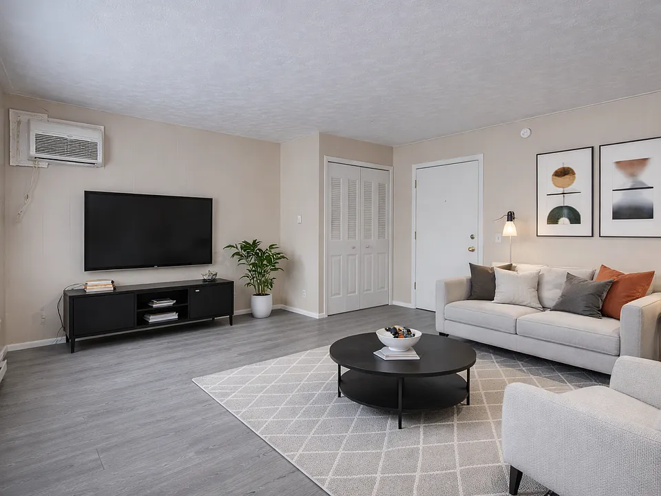 Legends Pointe Apartments