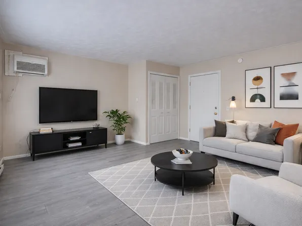 Legends Pointe Apartments