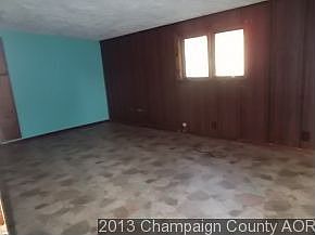 3rd image of 945 E Orleans St #1