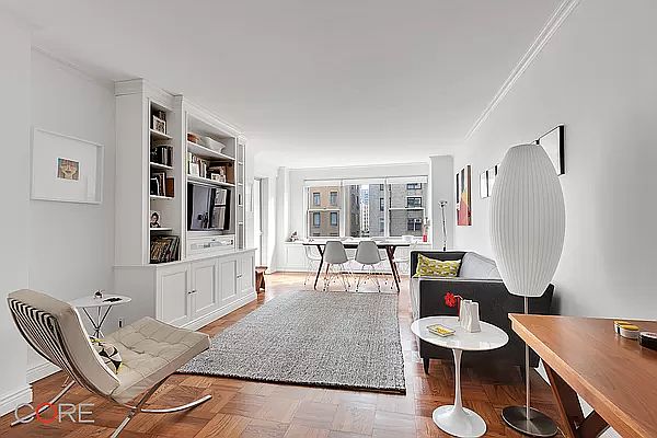 1st image of 15 W 72nd St APT 14L
