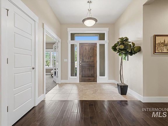 4th image of 2314 W Herron Loop
