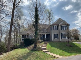 1272 Greenfield Ct, Locust Grove, VA 22508