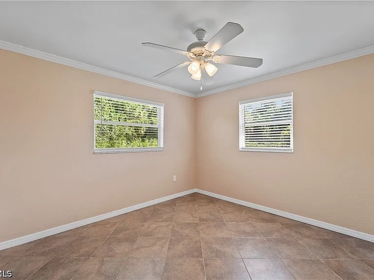 1290 Barrett Rd — Photo 9