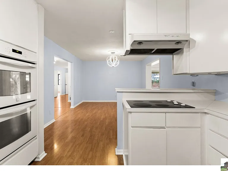 204 Oak St — Photo 43