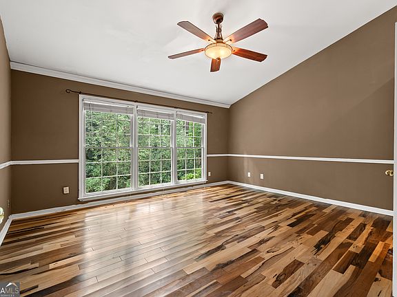 3rd image of 4056 Watkins Glen Dr