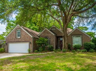 1392 Southlake Dr, Mount Pleasant, SC 29464