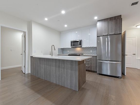 3rd image of 2881 Nostrand Ave #2C