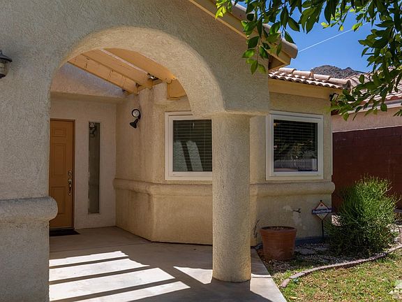 3rd image of 54320 Avenida Herrera