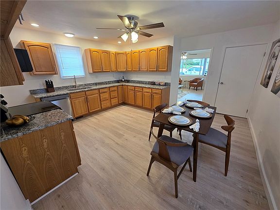 3rd image of 719 Allwine Ave