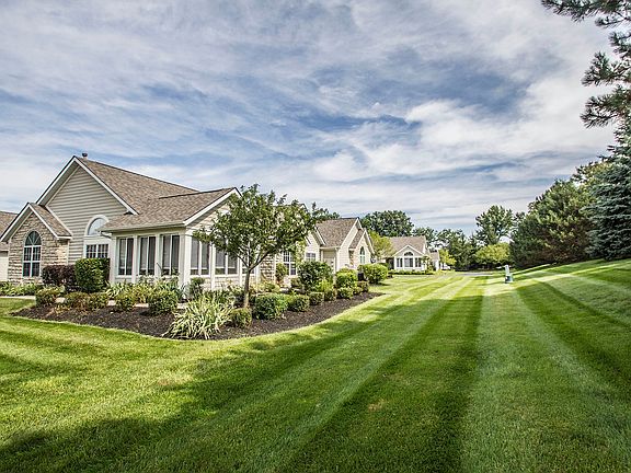 4th image of 6343 Pinehurst Pointe
