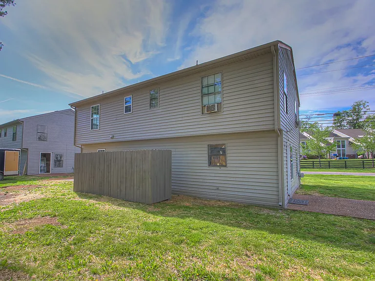 350 Beechcroft Rd #6 — Photo 22