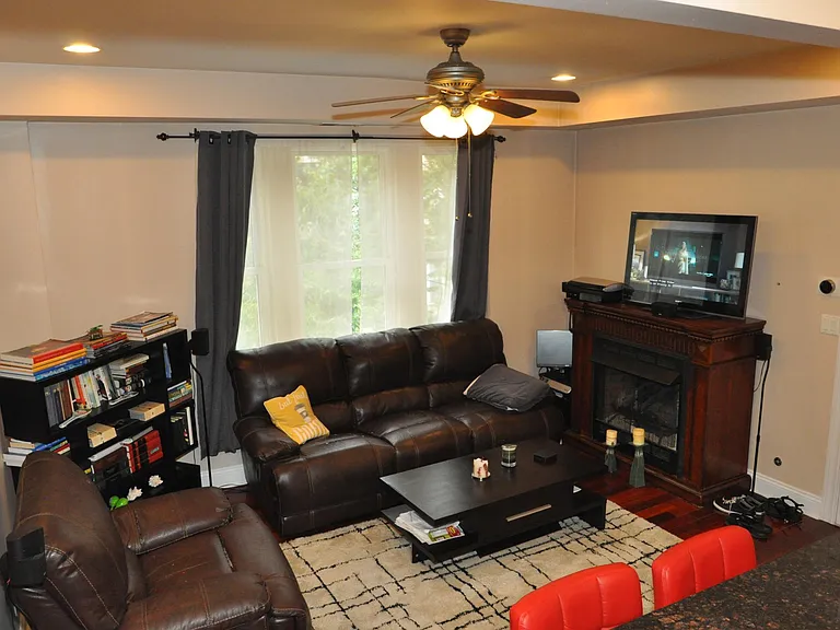 1908 N Fairfield Ave #2N — Photo 4