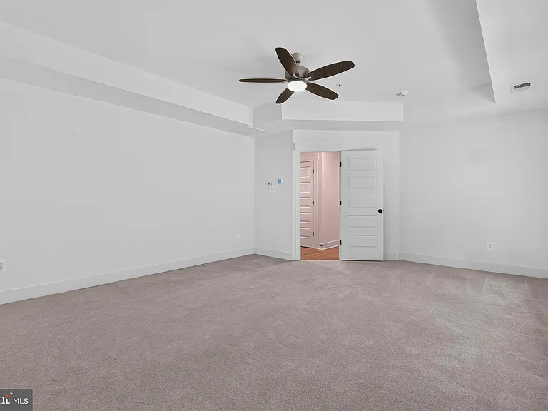 1490 Thurston Rd — Photo 22