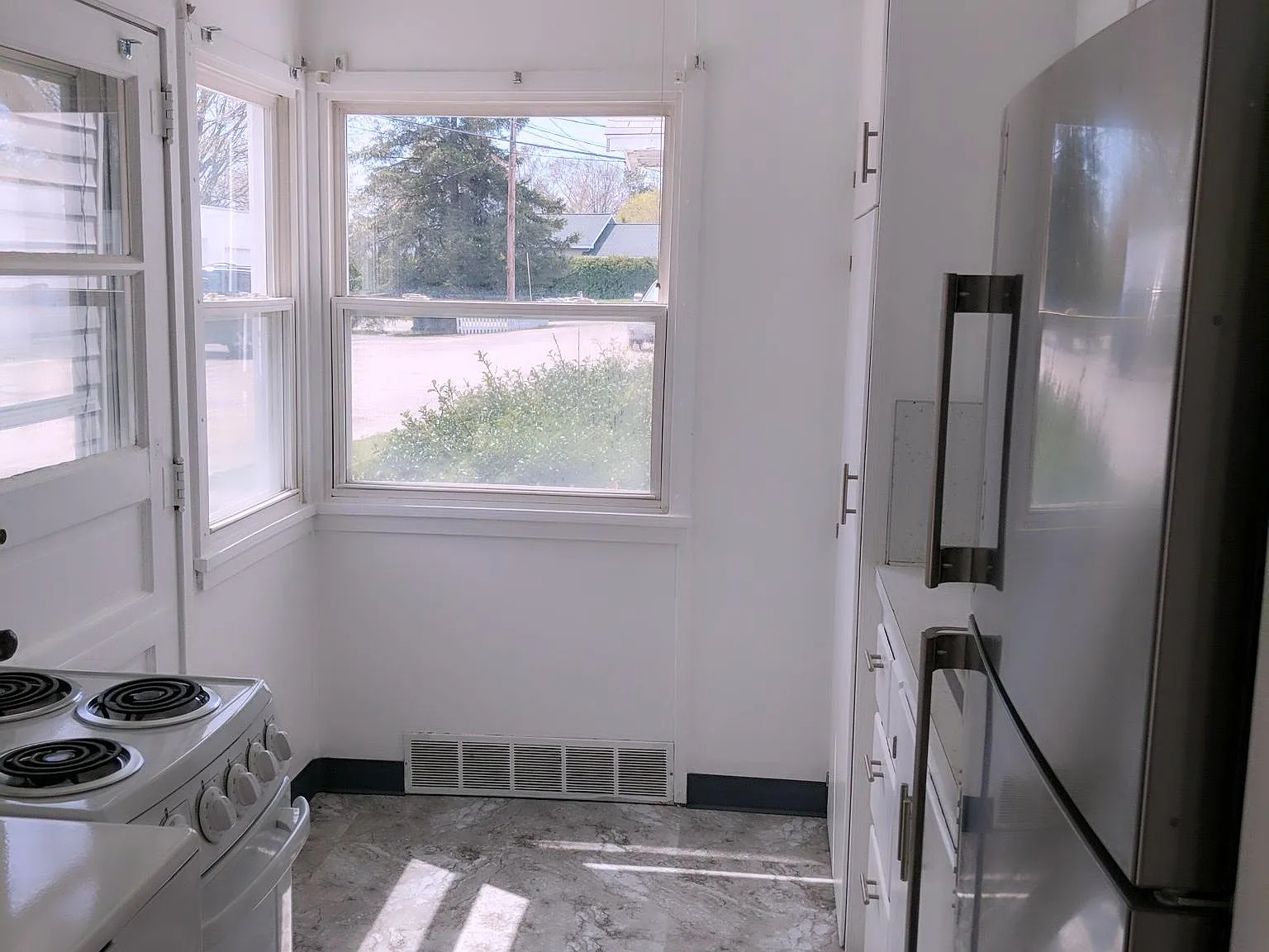 1 bed, 500 sqft, $1,100 — Photo 2