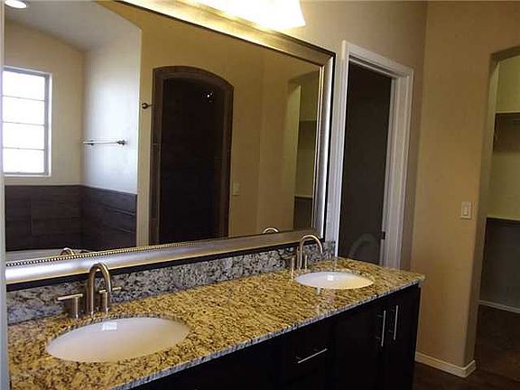 5th image of 5512 Grove Dr